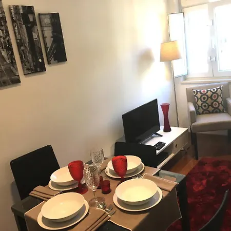 Duplex 4 Bedrooms Center Of Appartement Lissabon